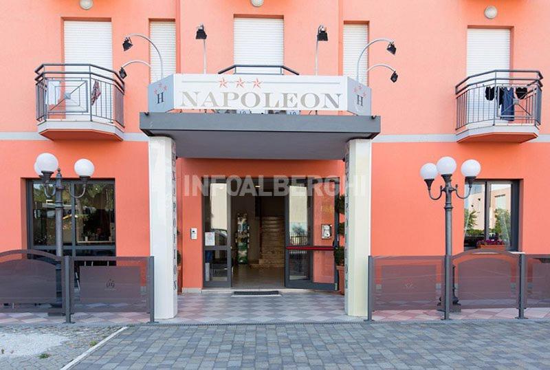 Hotel Napoleon San Mauro Mare Exterior foto